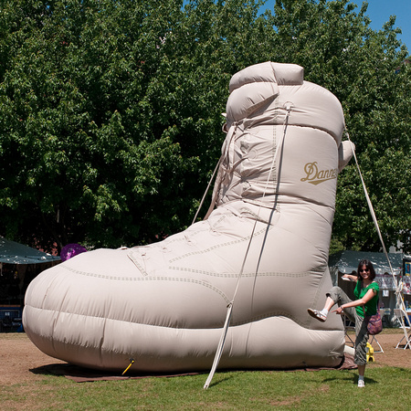 g Shoe