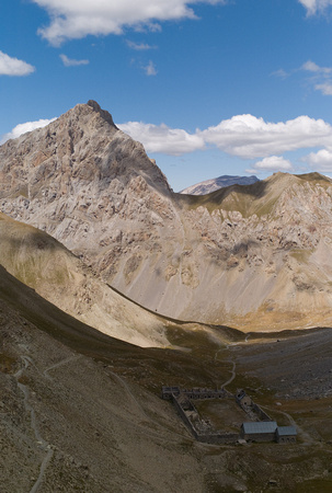 Viraysse baracks